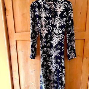 Stunning long dress with belt. NWT! Zara size XS
